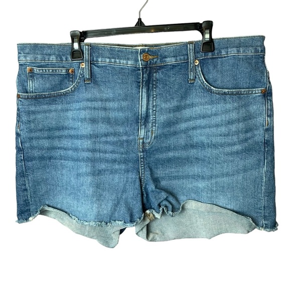 J. Crew Pants - J Crew Denim High-Rise Short 34 - K6462